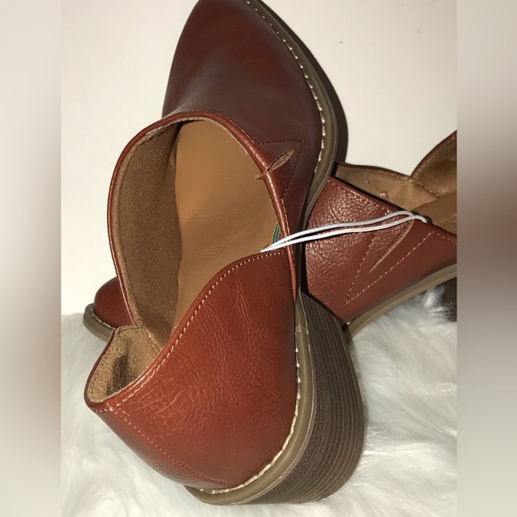 Cynthia Rowley Sz 8 Chunky Ankle Western 2”- Heeled Cinnamon Brown - Picture 4 of 10